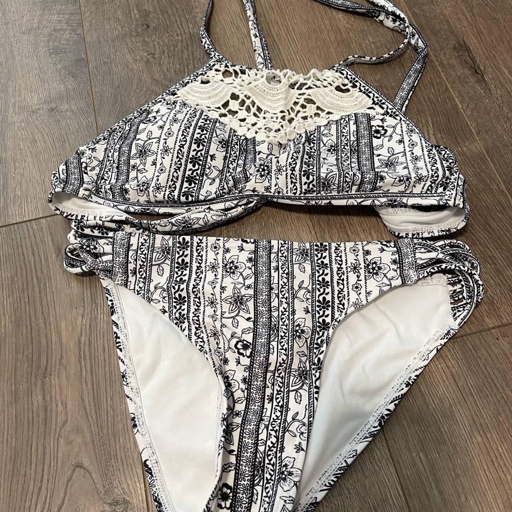 Tillys Girls Swim Suit